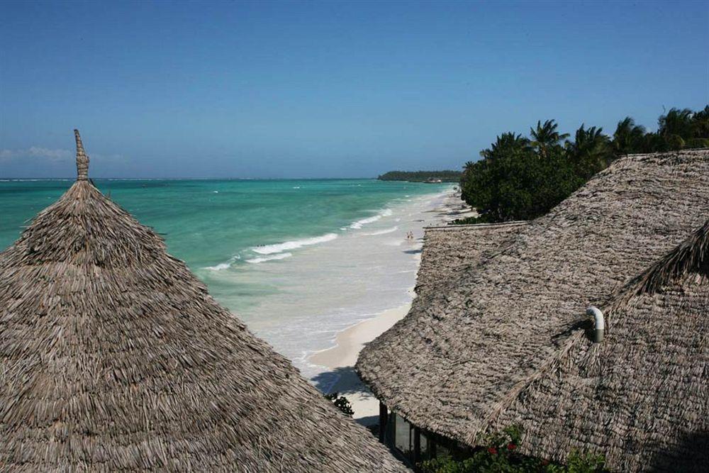 Hotel Karafuu Beach Resort Pingwe Eksteriør billede