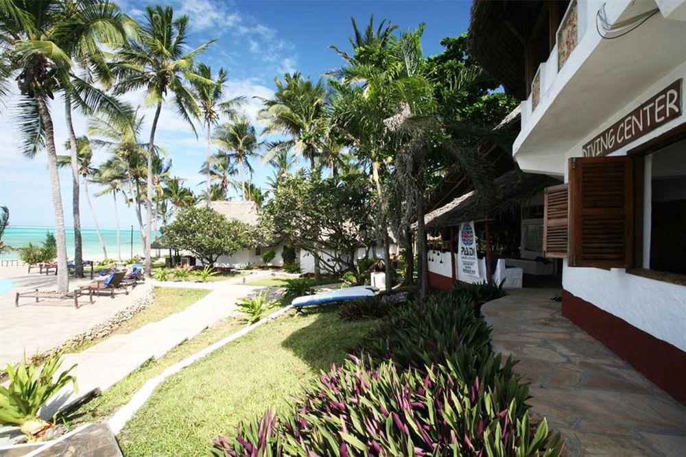 Hotel Karafuu Beach Resort Pingwe Eksteriør billede