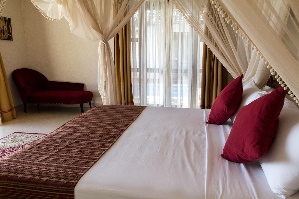 Hotel Karafuu Beach Resort Pingwe Eksteriør billede