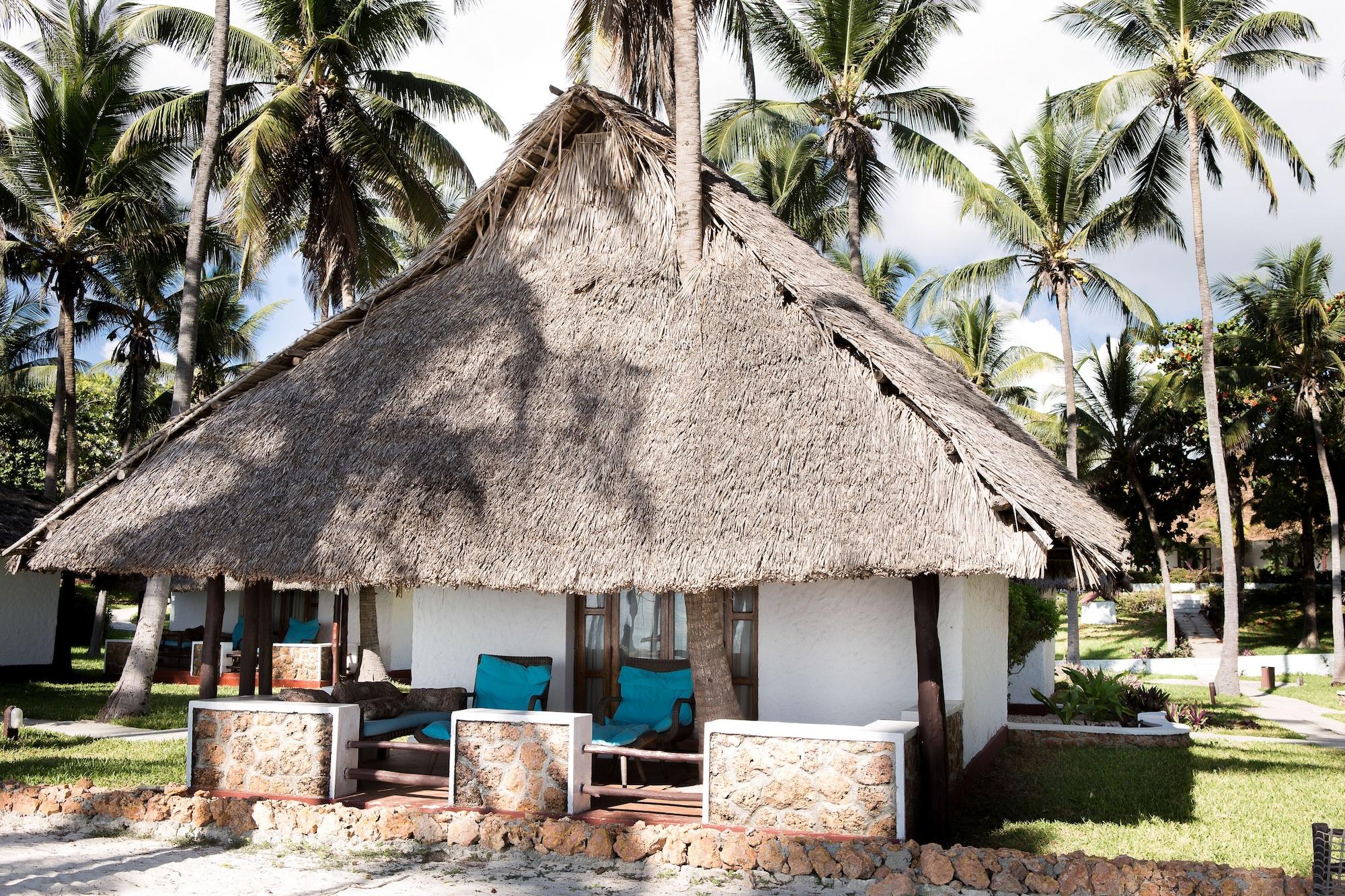 Hotel Karafuu Beach Resort Pingwe Eksteriør billede