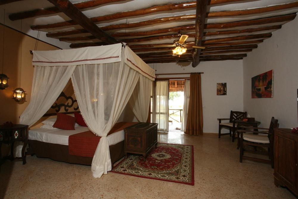 Hotel Karafuu Beach Resort Pingwe Eksteriør billede