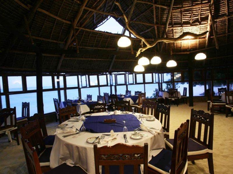Hotel Karafuu Beach Resort Pingwe Eksteriør billede
